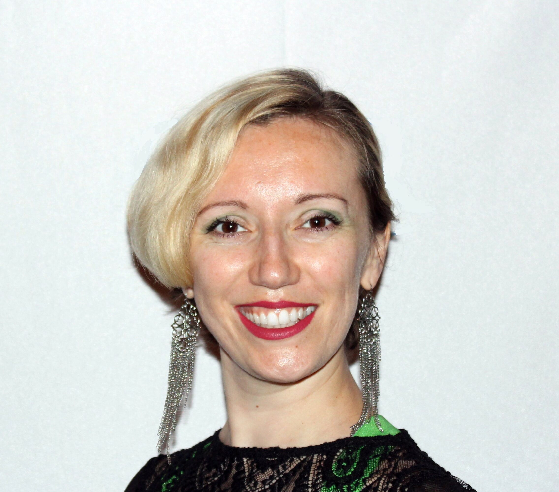 Exploring Life & Business with Oksana Day of Tru Art HR