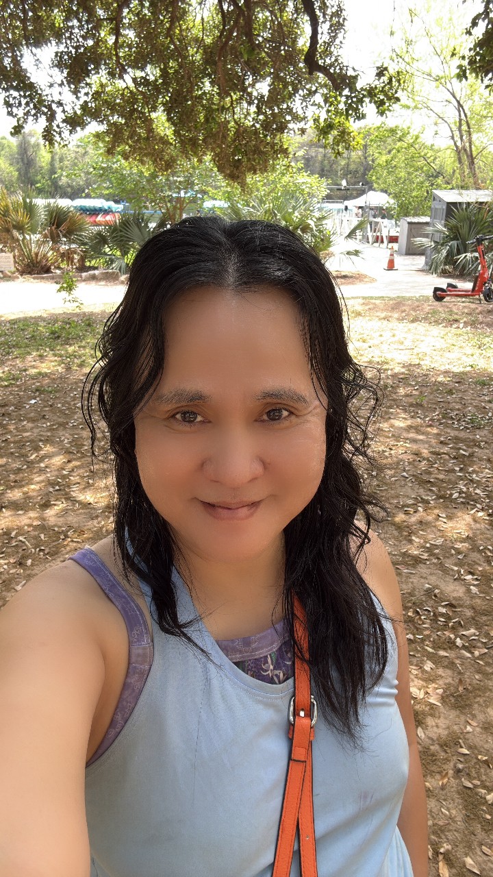 Meet Fai Chan of Deli Aroma LLC